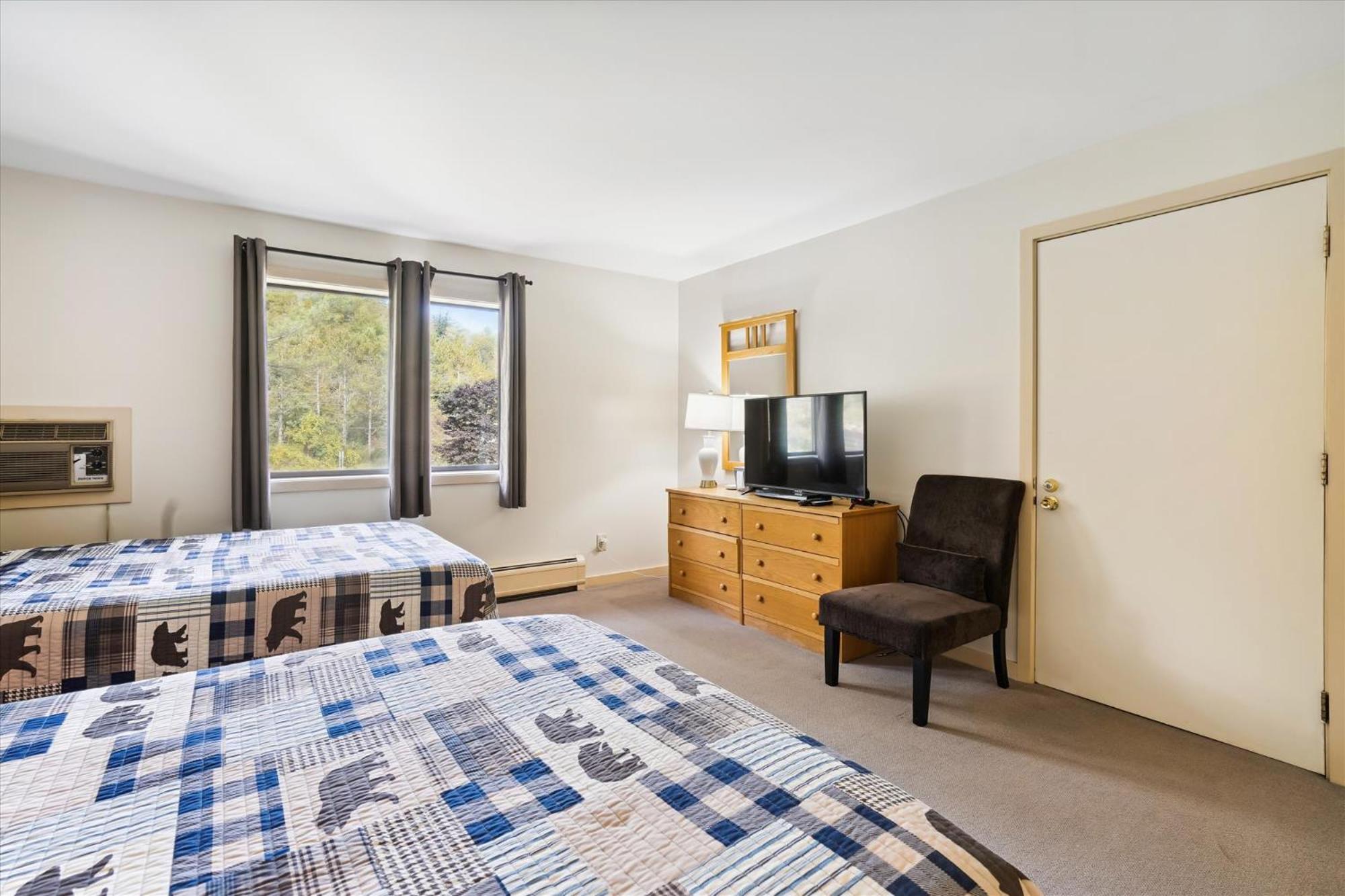 Cedarbrook Two Double Bed Hotel Room With Outdoor Heated Pool 216 Killington Exterior foto